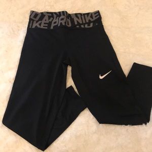 NIKE PRO ATHLETIC LEGGINGS